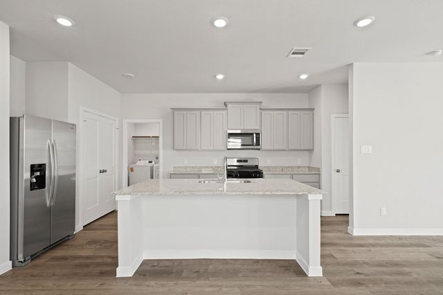 317 Bennett Street, Angleton, TX 77515