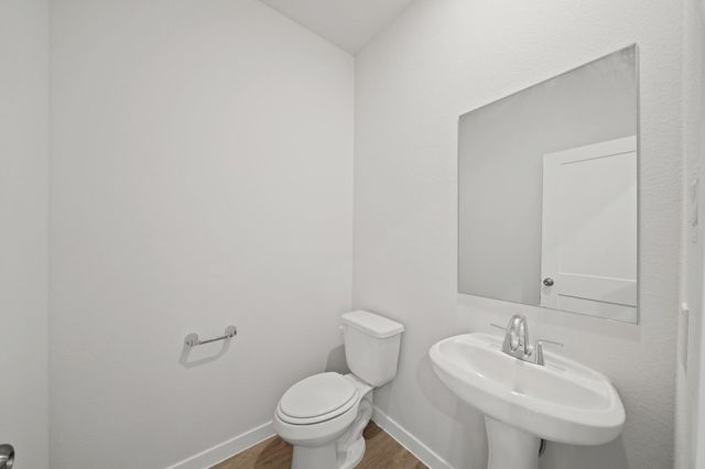 317 Bennett Street, Angleton, TX 77515