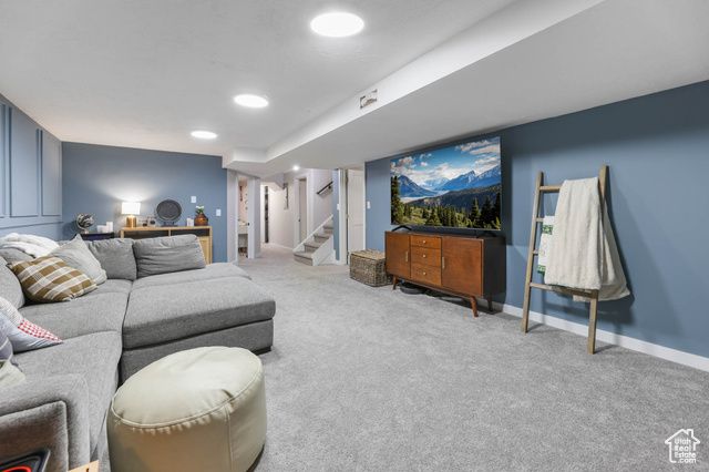 842 E 8270 S, Sandy, UT 84094