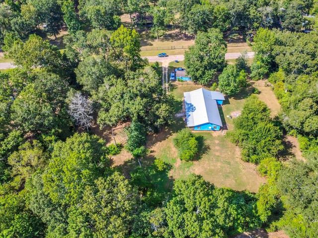 253 Road 3800 N, Cleveland, TX 77328