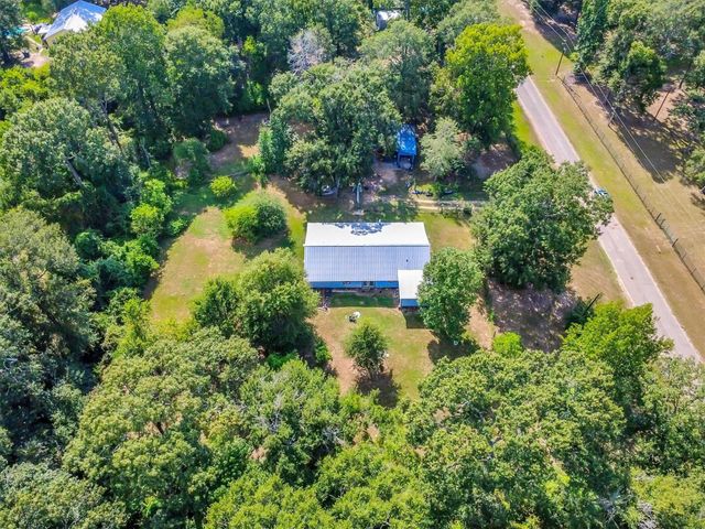 253 Road 3800 N, Cleveland, TX 77328