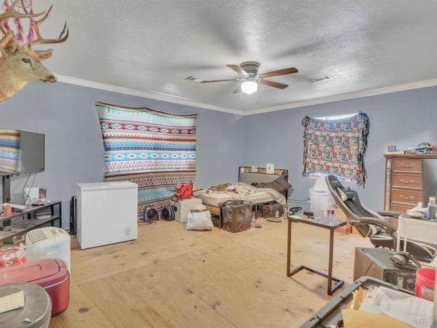 253 Road 3800 N, Cleveland, TX 77328