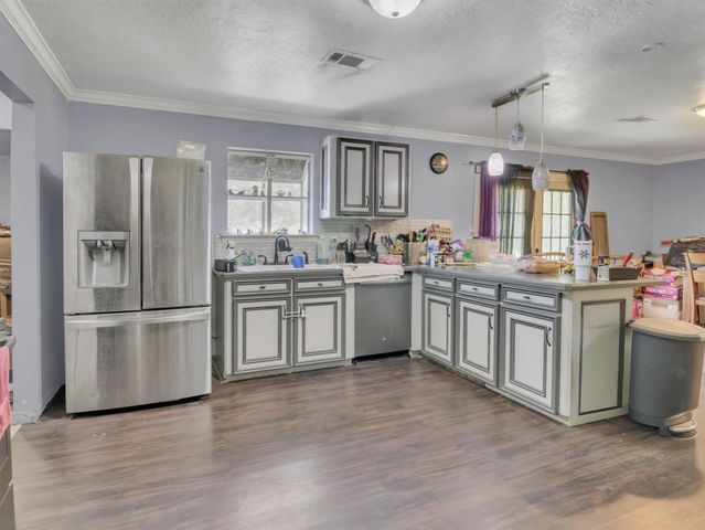 253 Road 3800 N, Cleveland, TX 77328