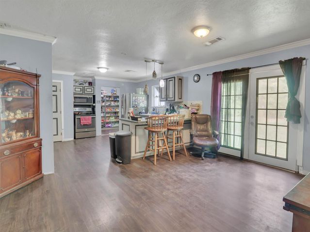 253 Road 3800 N, Cleveland, TX 77328