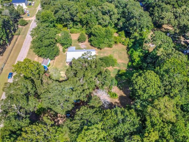 253 Road 3800 N, Cleveland, TX 77328