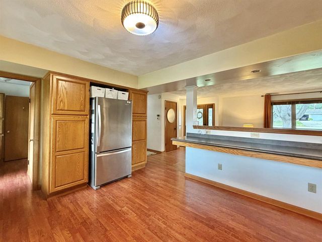 826 E Post Road, Beloit, WI 53511
