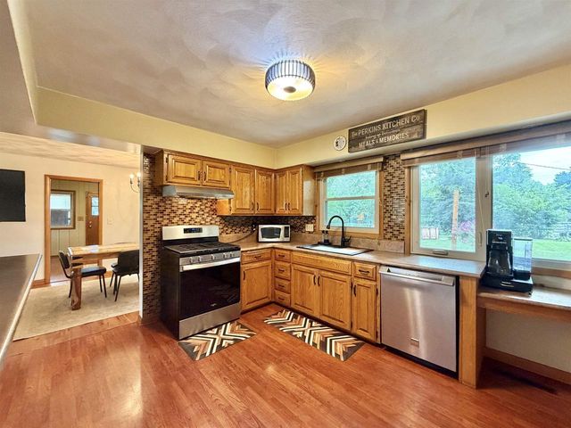 826 E Post Road, Beloit, WI 53511
