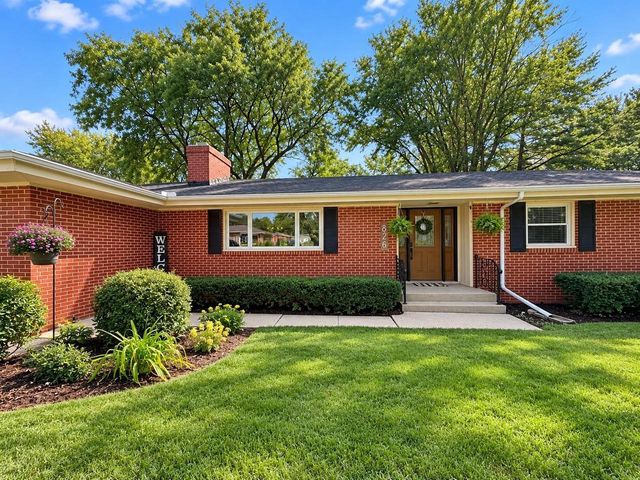 826 E Post Road, Beloit, WI 53511
