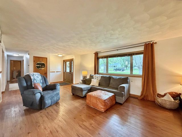 826 E Post Road, Beloit, WI 53511