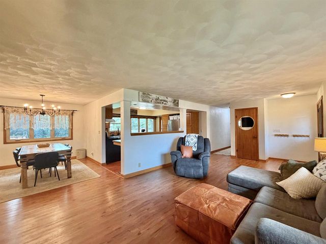 826 E Post Road, Beloit, WI 53511