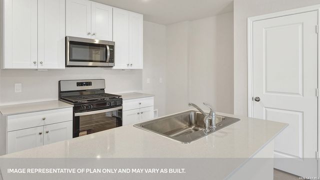 100 SAMUEL DRIVE, Maxwell, TX 78656