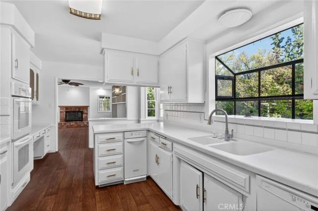 17259 Rayen Street, Sherwood Forest, CA 91325