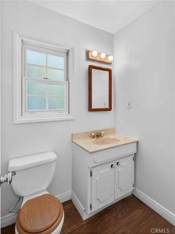 17259 Rayen Street, Sherwood Forest, CA 91325