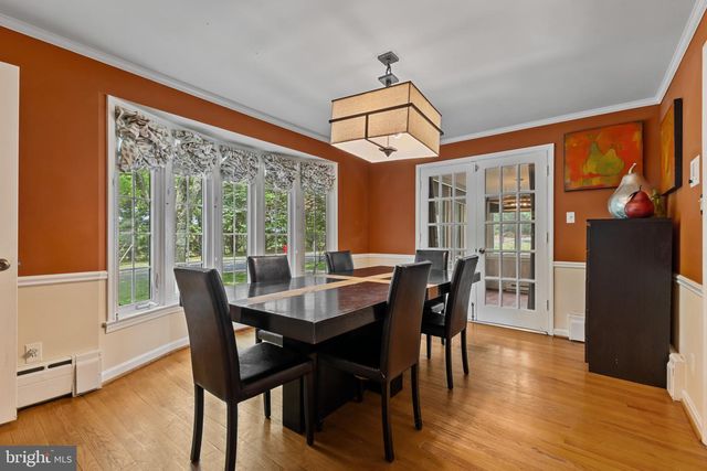 1007 WESTBRIAR DR NE, Vienna, VA 22180
