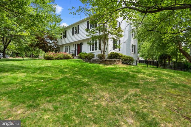 1007 WESTBRIAR DR NE, Vienna, VA 22180