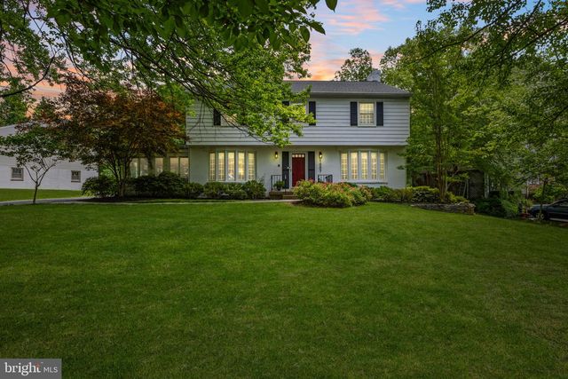 1007 WESTBRIAR DR NE, Vienna, VA 22180