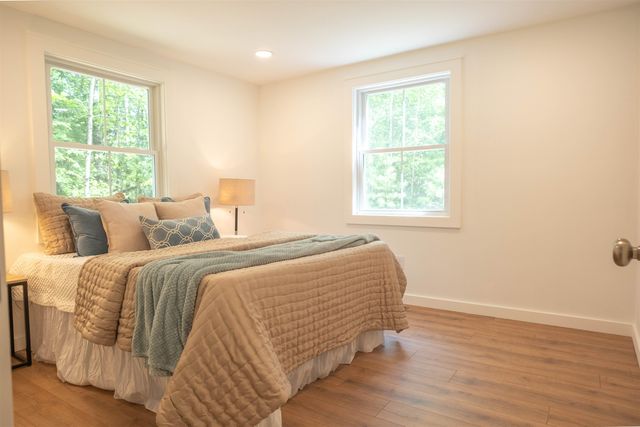 10 Glen Drive, Barnstead, NH 03225