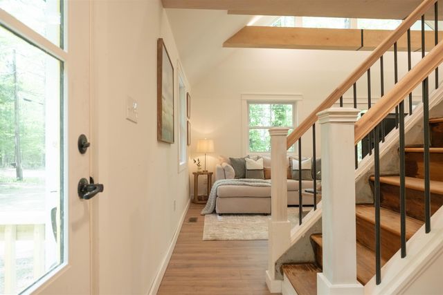 10 Glen Drive, Barnstead, NH 03225