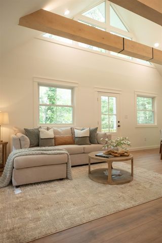 10 Glen Drive, Barnstead, NH 03225