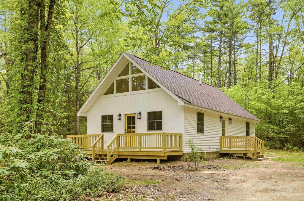 10 Glen Drive, Barnstead, NH 03225