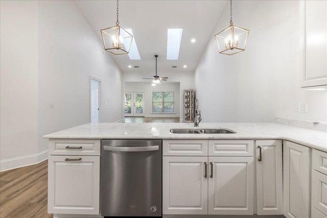 1544 Miccosukee Loop, Tallahassee, FL 32308