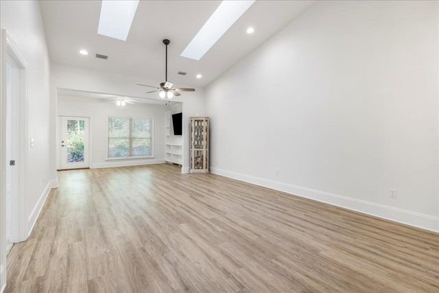 1544 Miccosukee Loop, Tallahassee, FL 32308