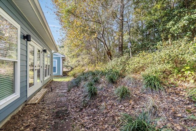 1544 Miccosukee Loop, Tallahassee, FL 32308