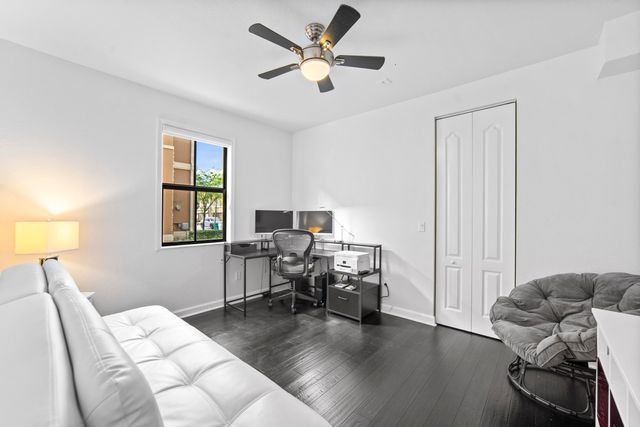 8440 Lakeview Trail, Parkland, FL 33076