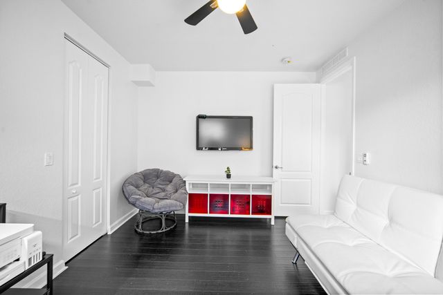 8440 Lakeview Trail, Parkland, FL 33076