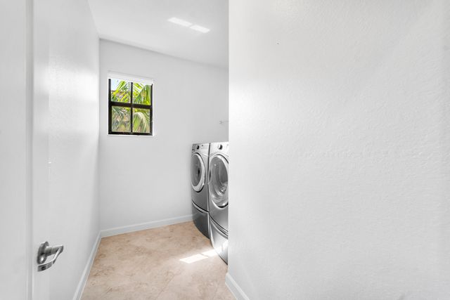 8440 Lakeview Trail, Parkland, FL 33076