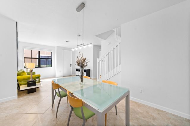 8440 Lakeview Trail, Parkland, FL 33076