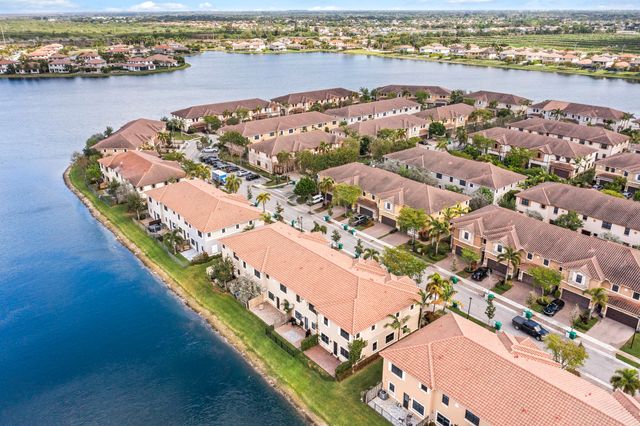 8440 Lakeview Trail, Parkland, FL 33076