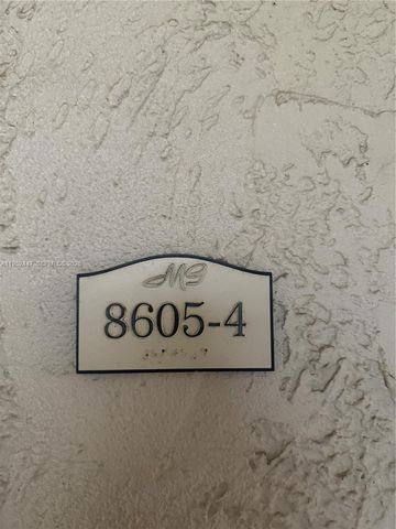 8605 SW 68th Ct 4, Pinecrest, FL 33156