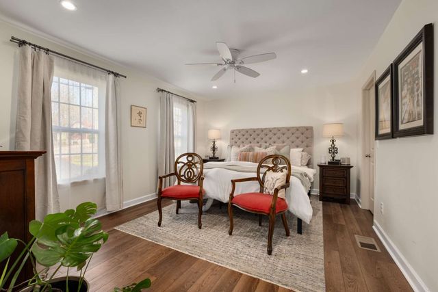 3122 Southlake Dr, Nashville, TN 37211