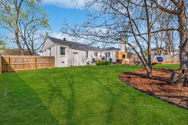 3122 Southlake Dr, Nashville, TN 37211
