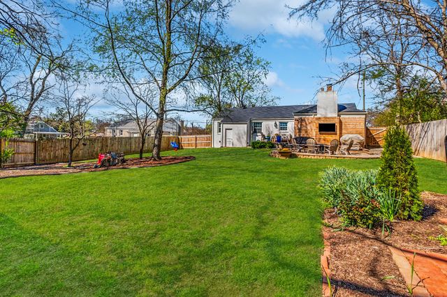 3122 Southlake Dr, Nashville, TN 37211