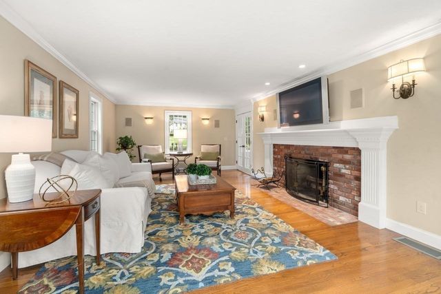 674 South Street, Shrewsbury, MA 01545