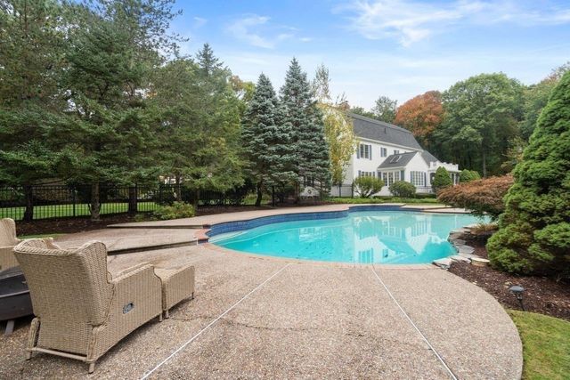 674 South Street, Shrewsbury, MA 01545