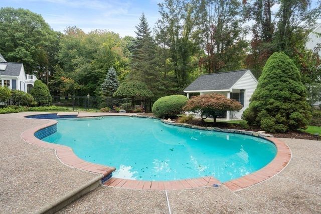 674 South Street, Shrewsbury, MA 01545