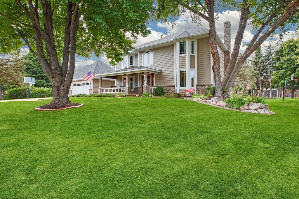 9224 Cornell Road, Woodbury, MN 55125 — photo 2
