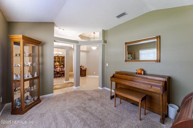 8742 CANOPY OAKS Drive, Jacksonville, FL 32256