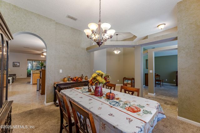 8742 CANOPY OAKS Drive, Jacksonville, FL 32256