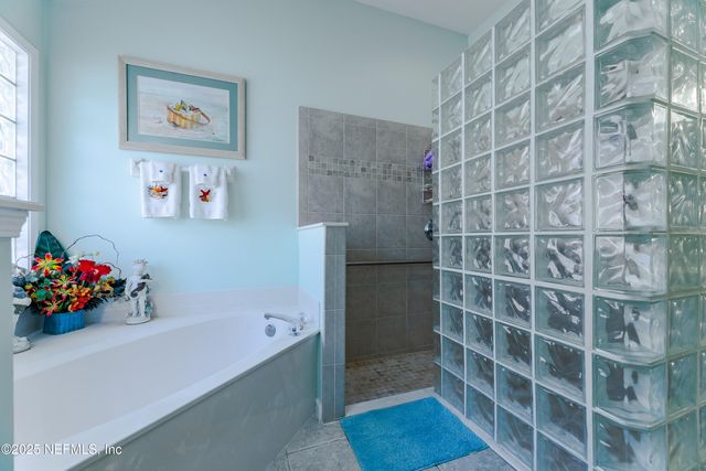 8742 CANOPY OAKS Drive, Jacksonville, FL 32256