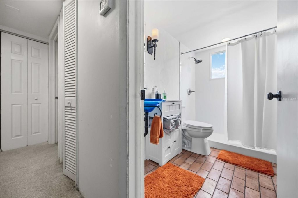 Image 26 of property listing at 6515 MAUNA LOA BOULEVARD, Sarasota, FL 34241