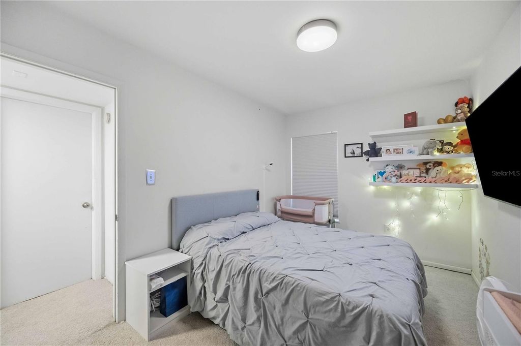 Image 29 of property listing at 6515 MAUNA LOA BOULEVARD, Sarasota, FL 34241