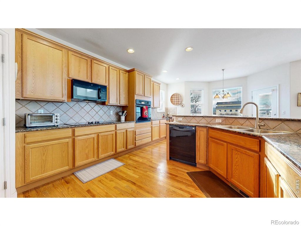 Image 7 of property listing at 11759 Ashton Road, Longmont, CO 80504