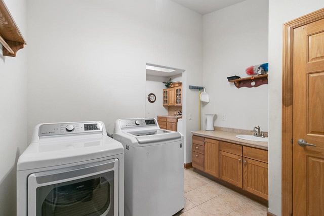 2026 Stonehaven Drive, Sun Prairie, WI 53590