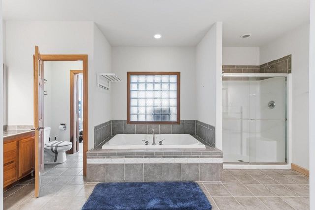 2026 Stonehaven Drive, Sun Prairie, WI 53590