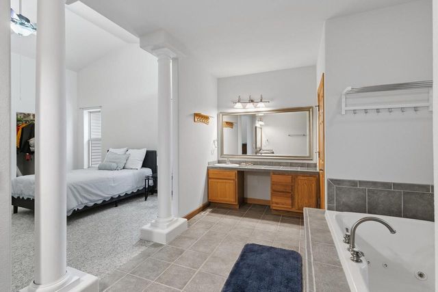 2026 Stonehaven Drive, Sun Prairie, WI 53590