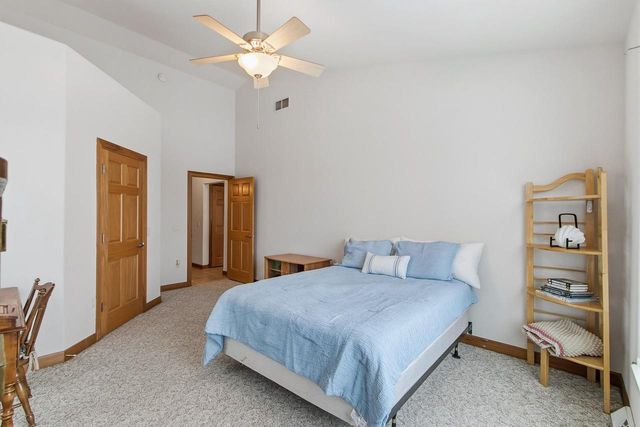 2026 Stonehaven Drive, Sun Prairie, WI 53590